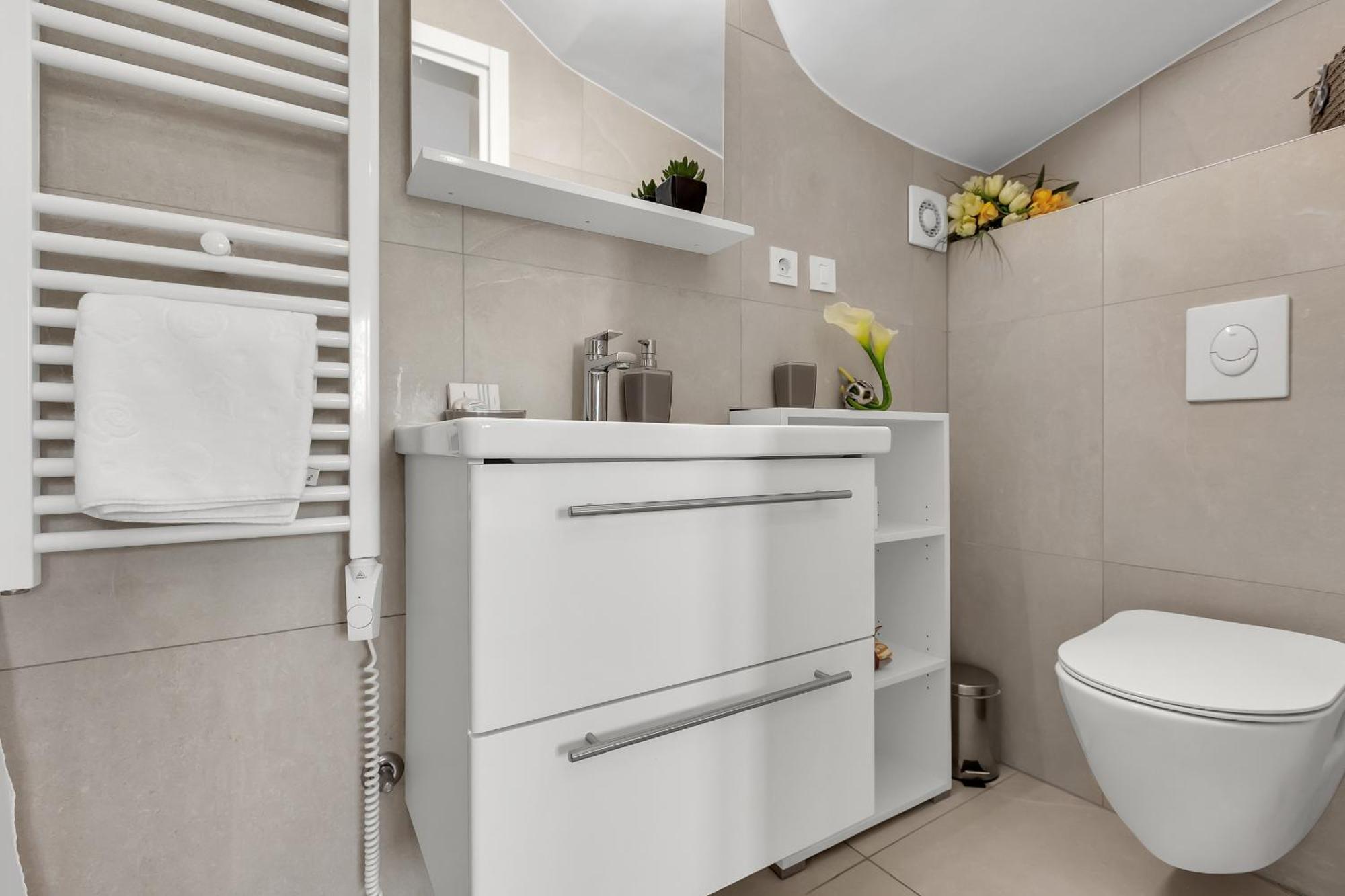 Apartment Dvor Kalalarga Makarska Bagian luar foto