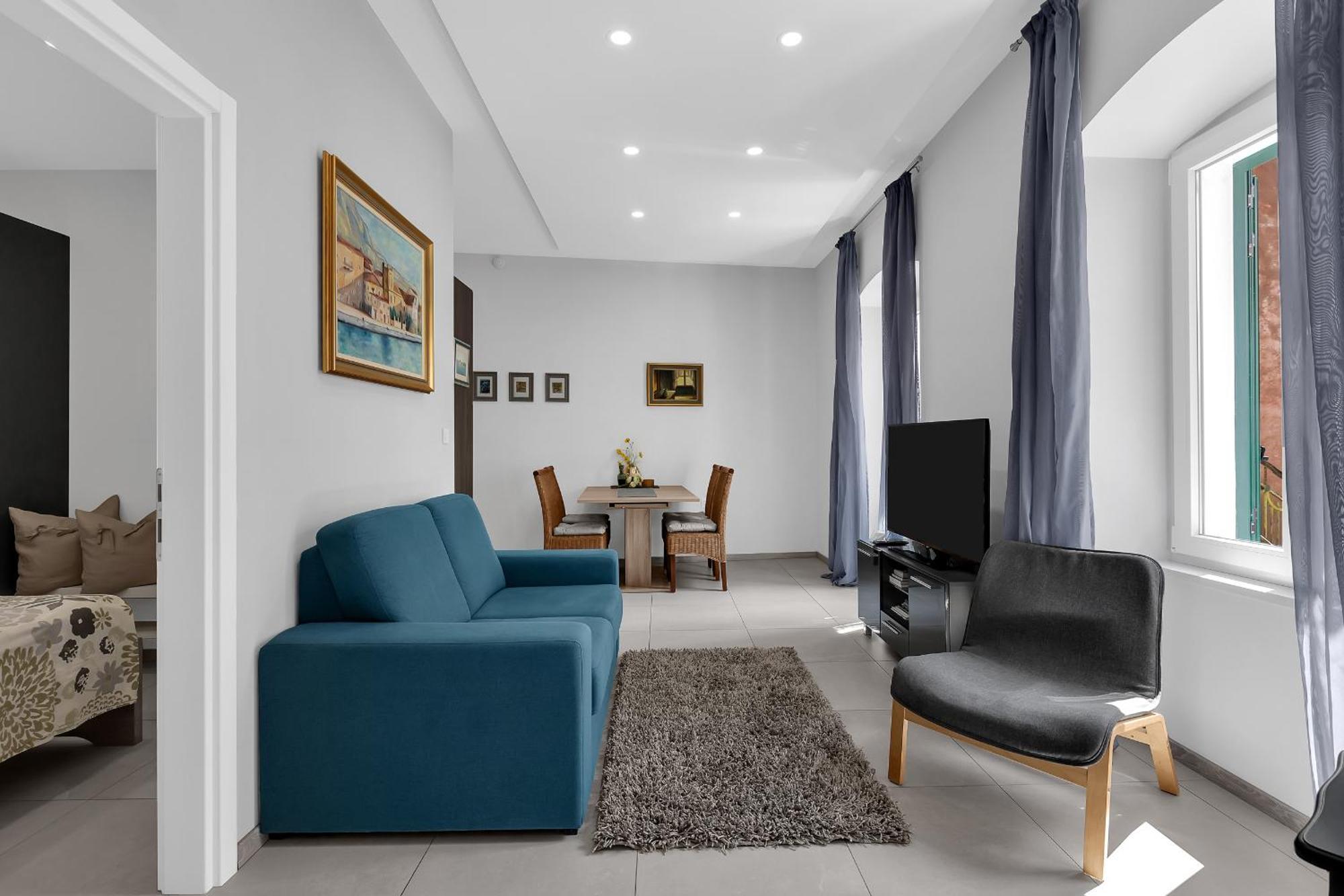 Apartment Dvor Kalalarga Makarska Bagian luar foto