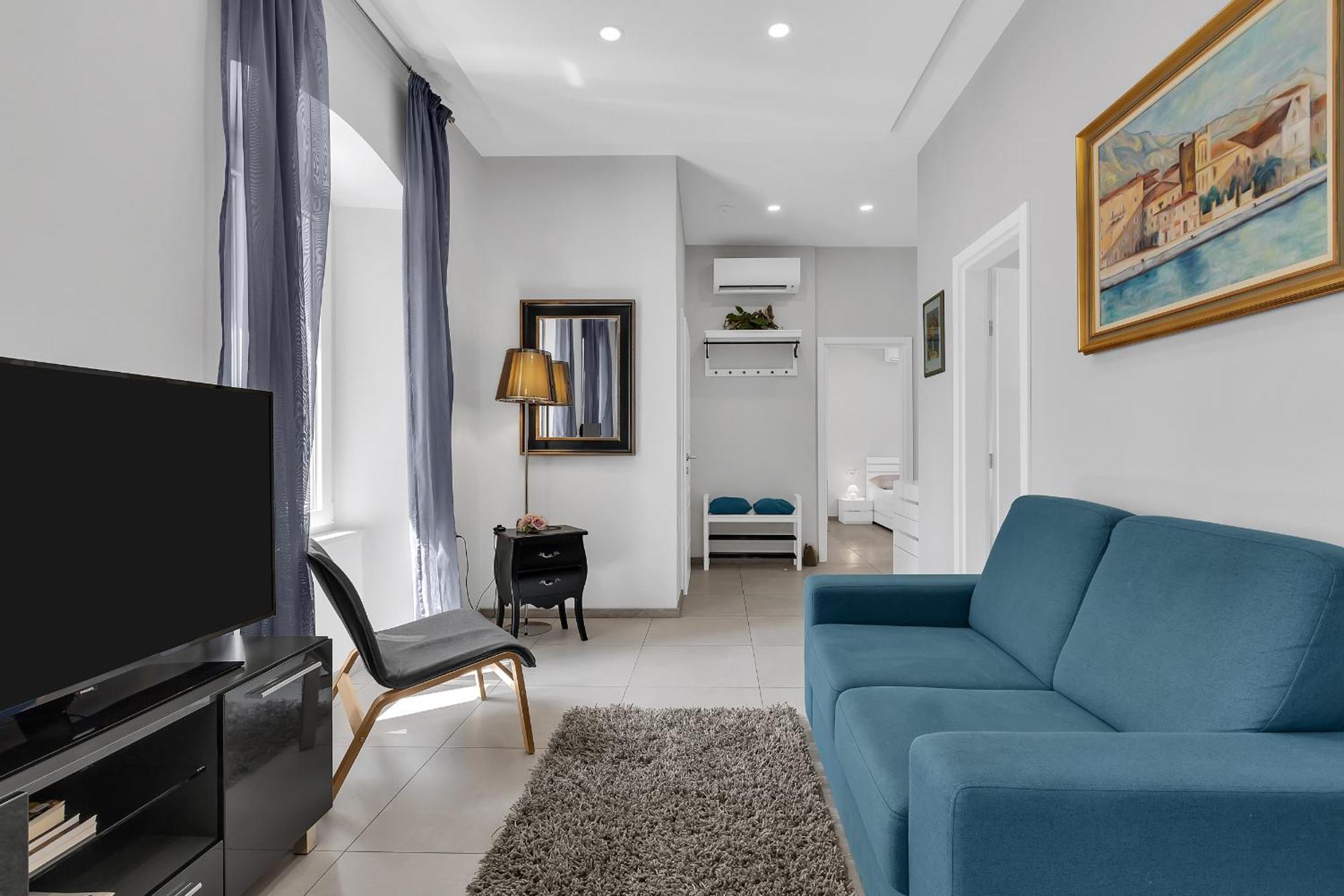 Apartment Dvor Kalalarga Makarska Bagian luar foto