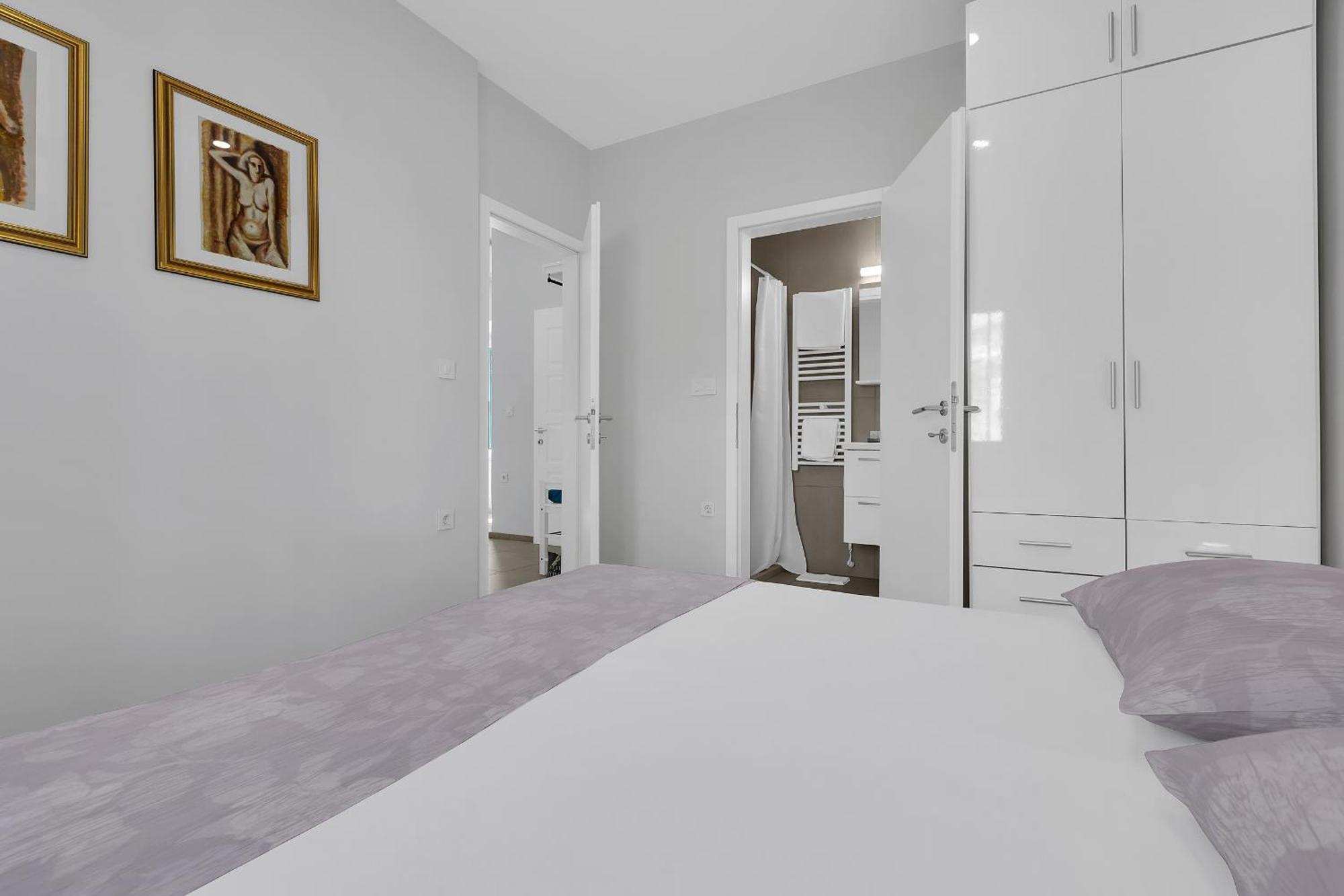 Apartment Dvor Kalalarga Makarska Bagian luar foto