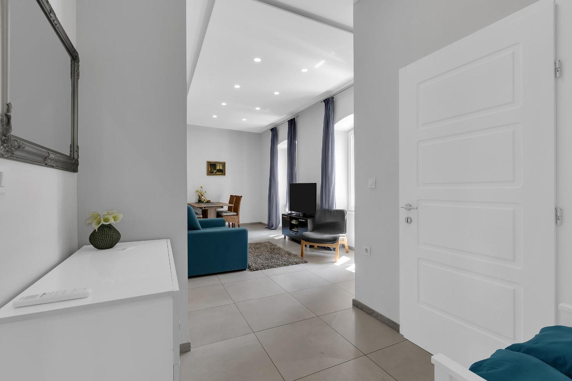 Apartment Dvor Kalalarga Makarska Bagian luar foto